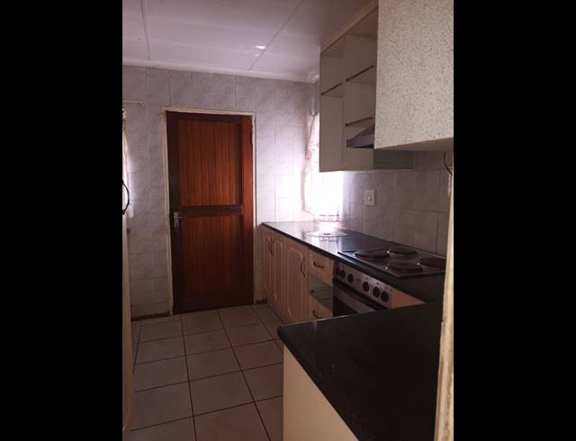 3 BEDROOM HOUSE FOR SALE IN PROTEA GLEN